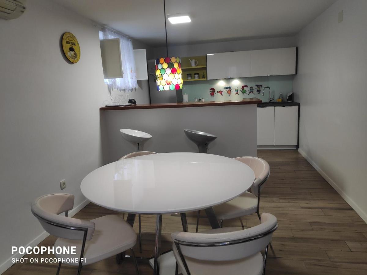 Garden Apartment Vanya スプリト エクステリア 写真