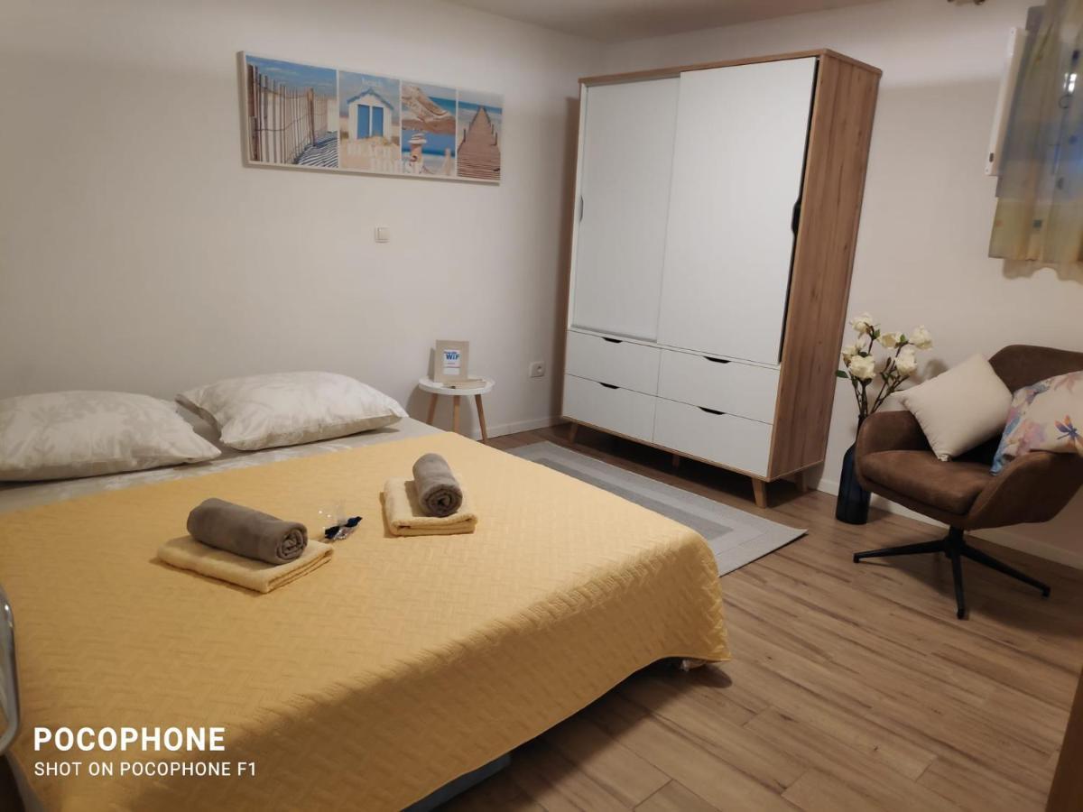 Garden Apartment Vanya スプリト エクステリア 写真